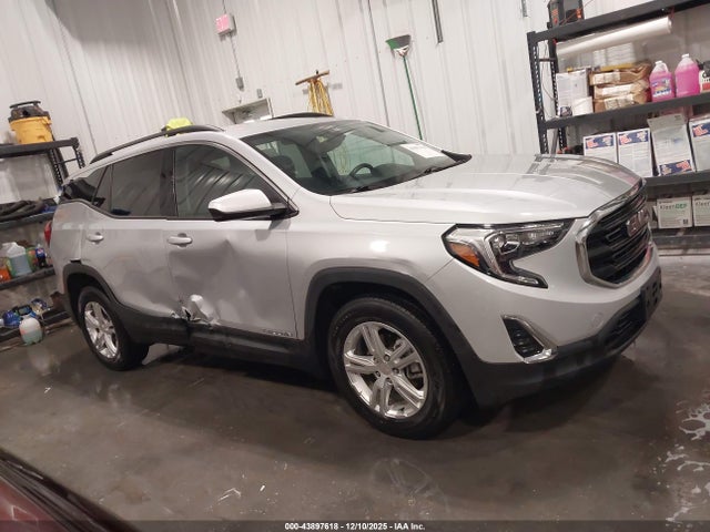 3GKALMEV3LL197586 GMC Terrain Fwd Sle
