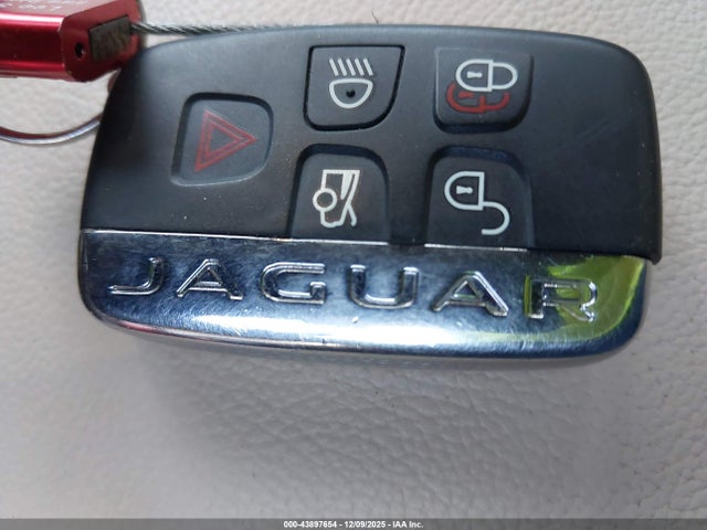 2017 JAGUAR XE SAJAD4BGXHA964445 Photo 10