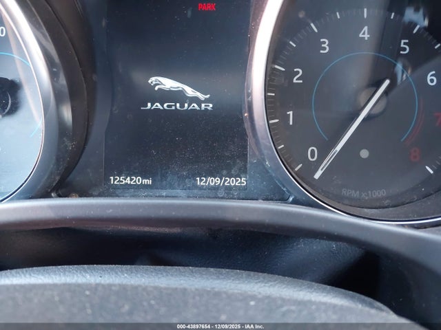 2017 JAGUAR XE SAJAD4BGXHA964445 Photo 6