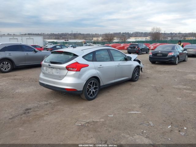 2017 FORD FOCUS 1FADP3M26HL207826 Photo 3