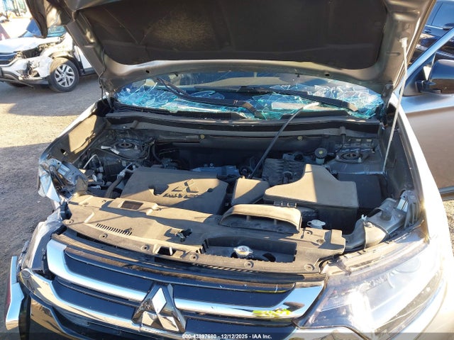 2018 MITSUBISHI OUTLANDER JA4AZ3A30JZ027369 Photo 9