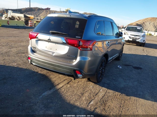 2018 MITSUBISHI OUTLANDER JA4AZ3A30JZ027369 Photo 3