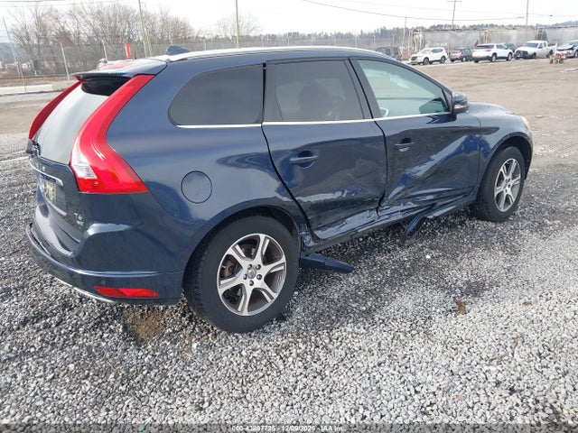 2015 VOLVO XC60 YV4902RK7F2640594 Photo 3
