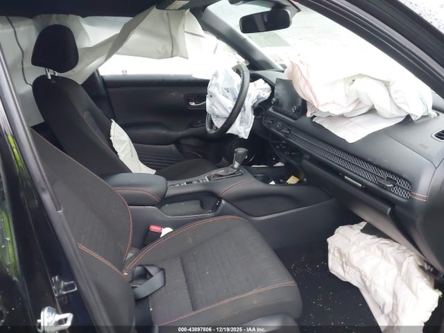 2025 HONDA HR-V 3CZRZ2H50SM791973 Photo 4