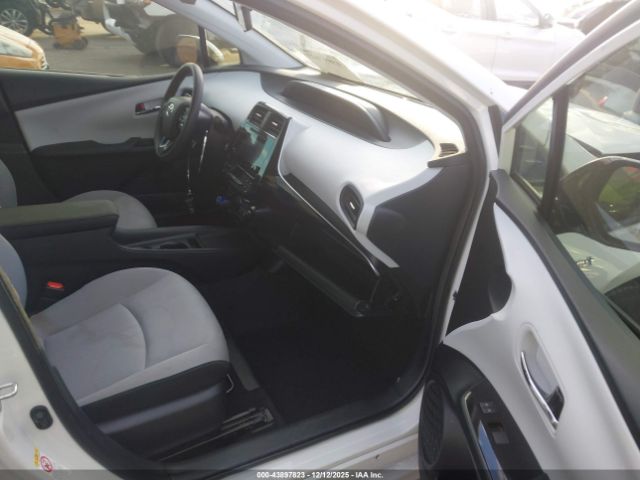 2019 TOYOTA PRIUS JTDKARFU3K3097443 Photo 4