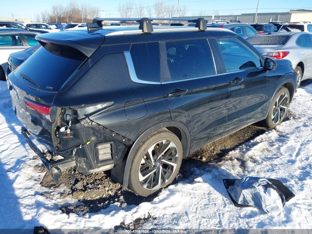 2022 MITSUBISHI OUTLANDER JA4J4UA83NZ009101 Photo 3