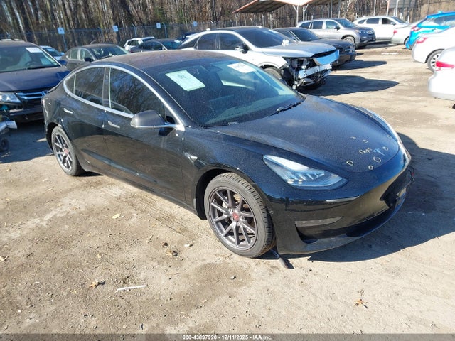 2018 TESLA MODEL 3 5YJ3E1EB9JF182394 Photo 0
