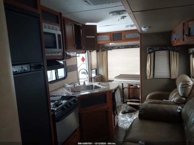 43897931 :رقم المزاد ، 4YDT26R29E7204080 vin ، 2014 Keystone Rv Other مزاد بيع