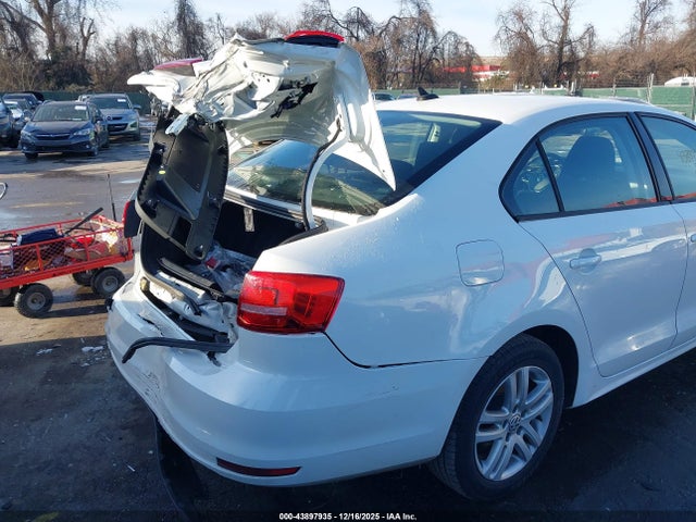 43897935 :رقم المزاد ، 3VW2K7AJ0FM224472 vin ، 2015 Volkswagen Jetta 2.0l S مزاد بيع