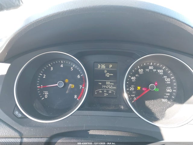Продаж на аукціоні авто 2015 Volkswagen Jetta 2.0l S, vin: 3VW2K7AJ0FM224472, номер лоту: 43897935