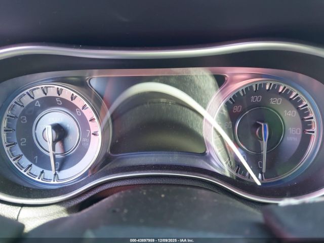 2022 CHRYSLER 300 2C3CCABT3NH116270 Photo 6