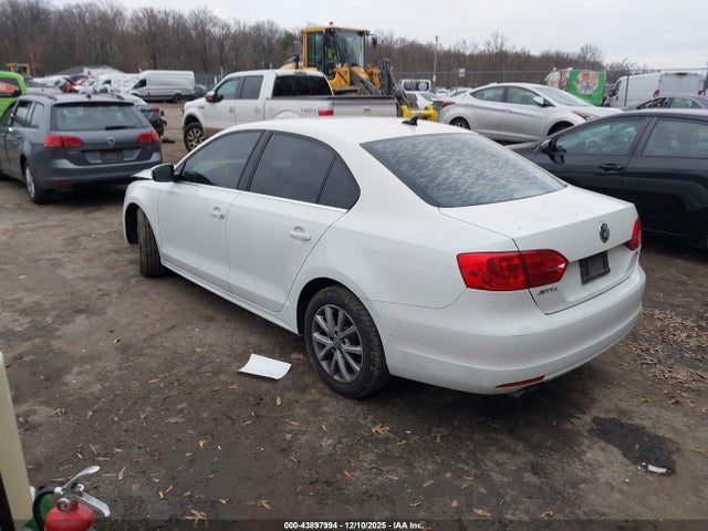 43897994 :رقم المزاد ، 3VWDX7AJ5DM289910 vin ، 2013 Volkswagen Jetta Se W/convenience مزاد بيع