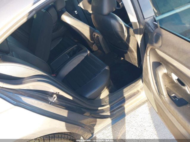2012 VOLKSWAGEN CC WVWNP7AN7CE532244 Photo 7