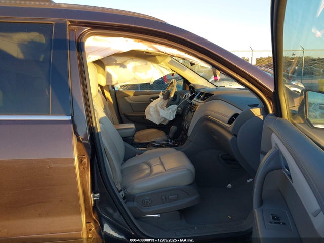 1GNKRHKD5GJ311089 Chevrolet Traverse 2lt