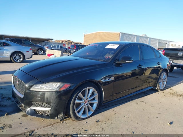 2016 JAGUAR XF SAJBL4BV4GCY12766 Photo 1