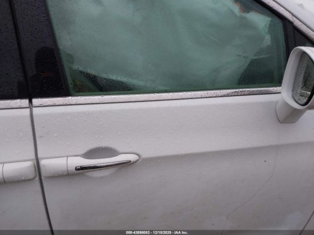 2018 CHRYSLER PACIFICA 2C4RC1BG6JR143816 Photo 4