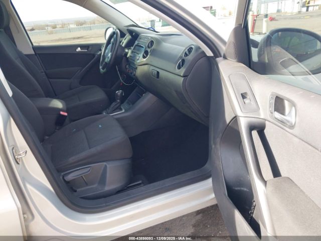 2013 VOLKSWAGEN TIGUAN WVGAV7AX3DW548857 Photo 4