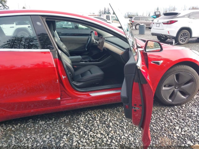 2019 TESLA MODEL 3 5YJ3E1EB2KF496776 Photo 4