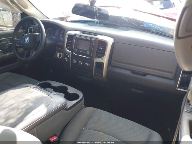 43898122 :رقم المزاد ، 1C6RR7GG2GS294211 vin ، 2016 Ram 1500 Slt مزاد بيع