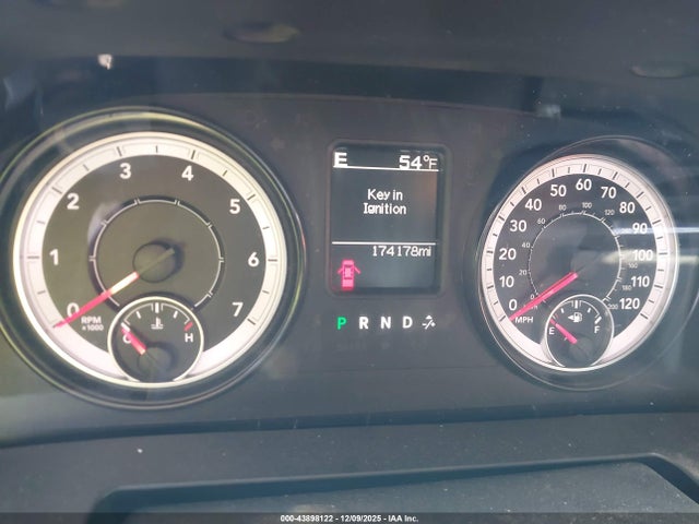 43898122 :رقم المزاد ، 1C6RR7GG2GS294211 vin ، 2016 Ram 1500 Slt مزاد بيع