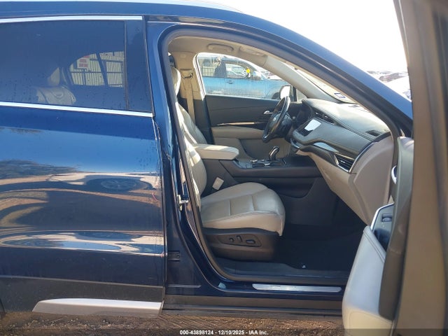 2019 CADILLAC XT4 1GYFZCR40KF124948 Photo 4