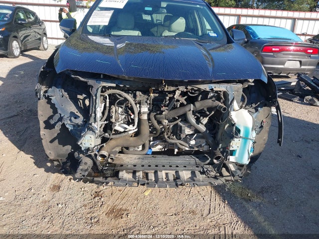 2019 CADILLAC XT4 1GYFZCR40KF124948 Photo 5