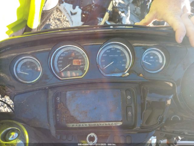 2015 HARLEY-DAVIDSON FLHTKL 1HD1KKL15FB651943 Photo 6