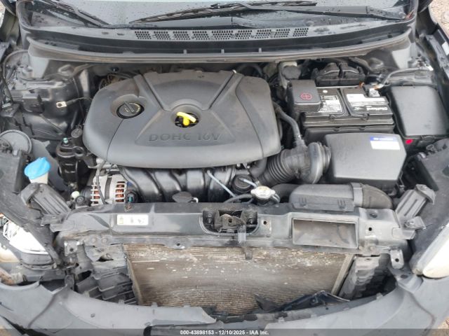 2016 HYUNDAI ELANTRA KMHDH4AE6GU626548 Photo 9