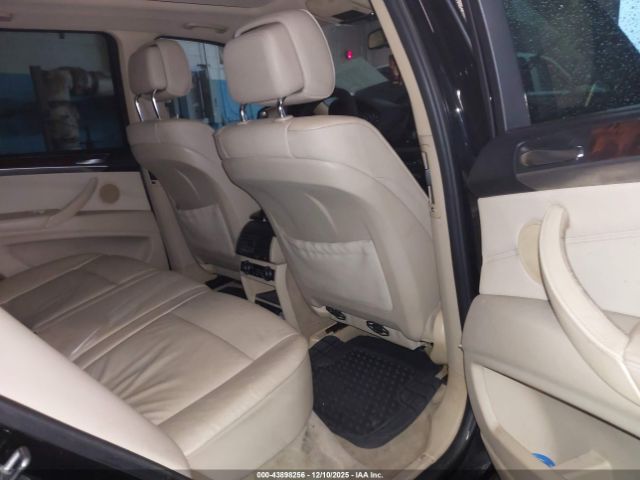 2011 BMW X5 5UXZV4C54BL740643 Photo 7