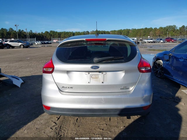 1FADP3K25GL235117 Ford FOCUS SE