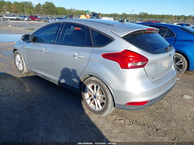 1FADP3K25GL235117 Ford FOCUS SE