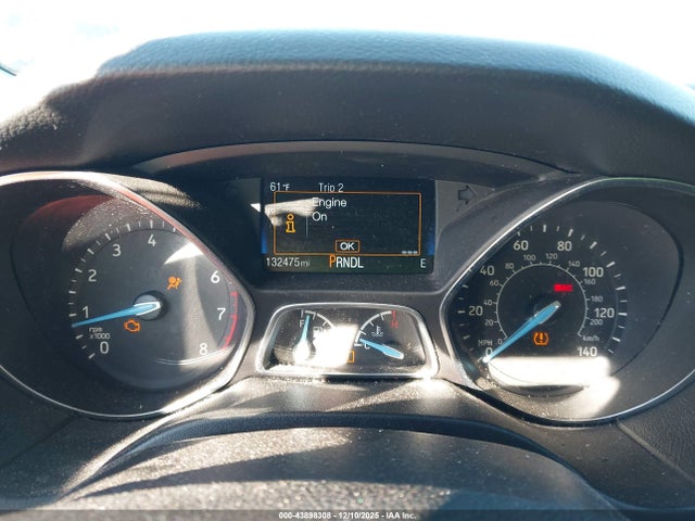 1FADP3K25GL235117 Ford FOCUS SE