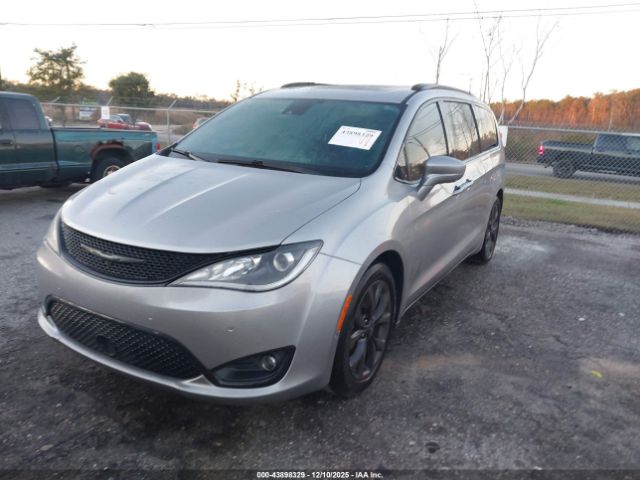 2019 CHRYSLER PACIFICA 2C4RC1GG5KR528682 Photo 1