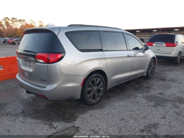 2019 CHRYSLER PACIFICA 2C4RC1GG5KR528682 Photo 3