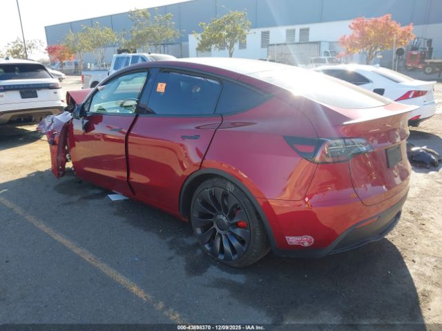 2024 TESLA MODEL Y 7SAYGDEF4RF162153 Photo 2