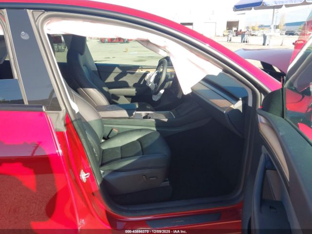 2024 TESLA MODEL Y 7SAYGDEF4RF162153 Photo 4