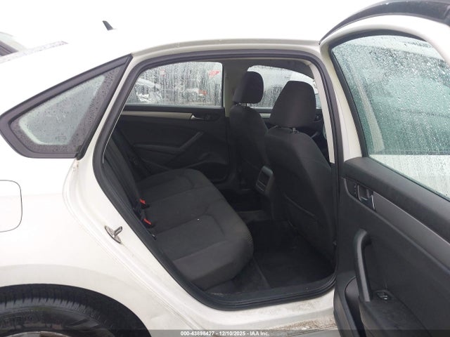 2013 Volkswagen Passat S მანქანა იყიდება აუქციონზე, vin: 1VWAP7A32DC033648, აუქციონის ნომერი: 43898427