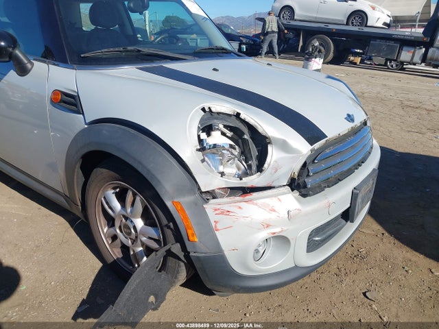 2012 MINI COOPER WMWSU3C50CT539935 Photo 5
