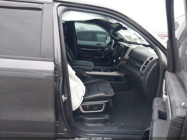 43898511 :رقم المزاد ، 1C6SRFRT3RN170701 vin ، 2024 Ram 1500 Laramie  4x4 6'4 Box مزاد بيع