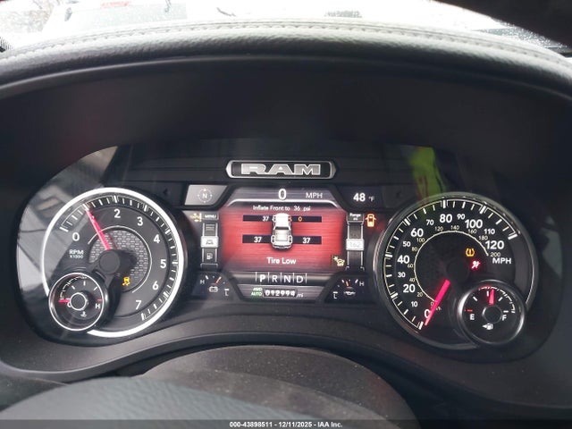 43898511 :رقم المزاد ، 1C6SRFRT3RN170701 vin ، 2024 Ram 1500 Laramie  4x4 6'4 Box مزاد بيع