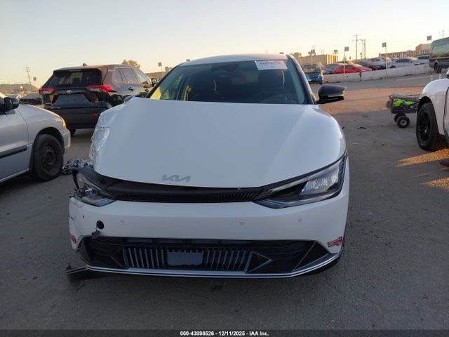 KNDC34LA3R5206929 KIA Ev6 Light/wind