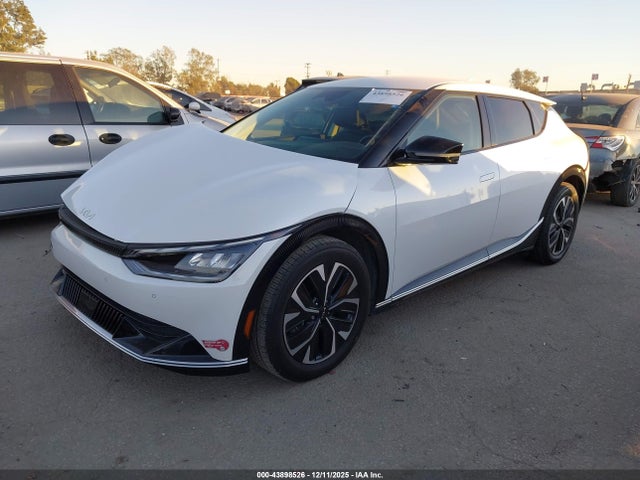 KNDC34LA3R5206929 KIA Ev6 Light/wind