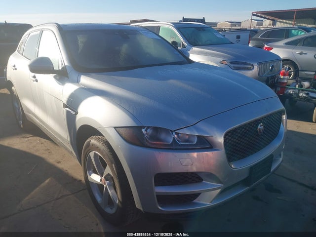 2017 JAGUAR F-PACE SADCJ2BNXHA099838 Photo 0