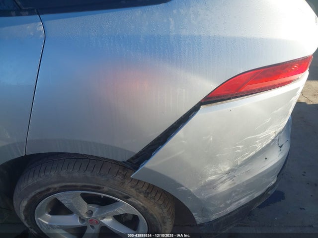 2017 JAGUAR F-PACE SADCJ2BNXHA099838 Photo 5