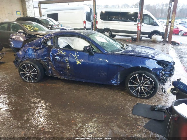 2023 TOYOTA GR86 JF1ZNBB14P9756887