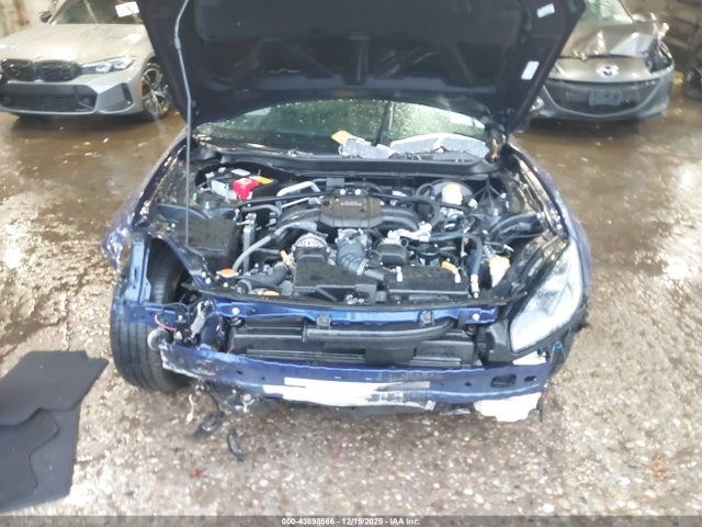 2023 TOYOTA GR86 JF1ZNBB14P9756887 Photo 9