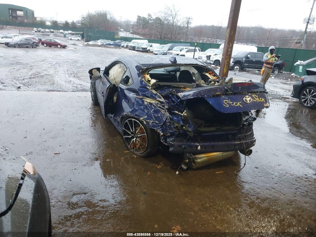 2023 TOYOTA GR86 JF1ZNBB14P9756887 Photo 2