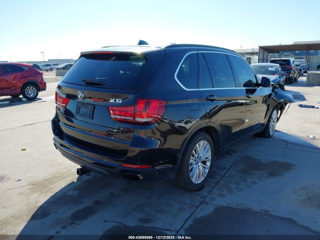2015 BMW X5 5UXKR6C5XF0J76781 Photo 3