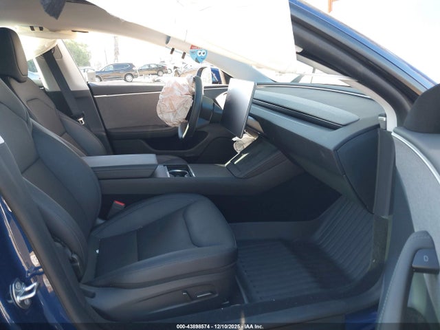 2025 TESLA MODEL 3 5YJ3E1EA0SF004091 Photo 4