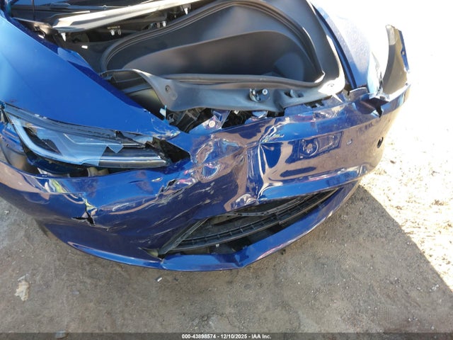 2025 TESLA MODEL 3 5YJ3E1EA0SF004091 Photo 5